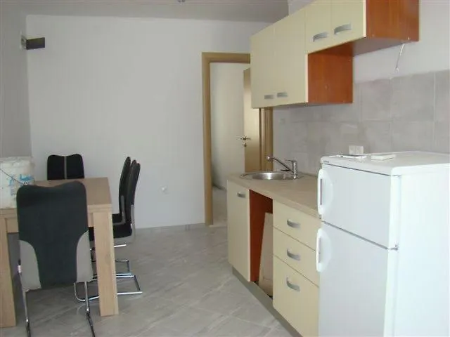 Apartments Teo Trogir-Seget  Trogir