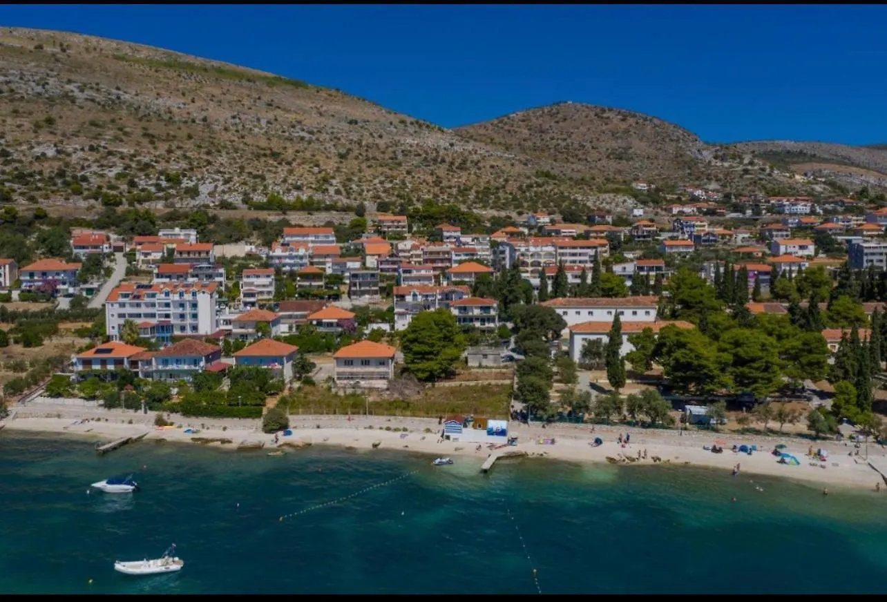 Apartments Teo Trogir-Seget 0*, Trogir Croatia